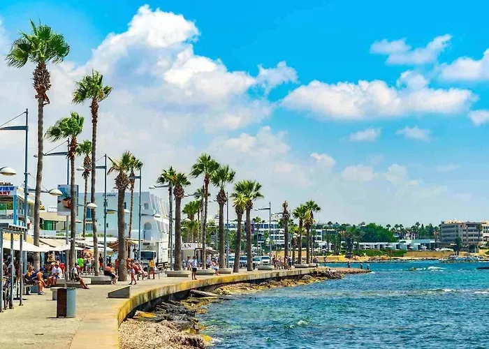 別荘 Blue Horizon Two-storey House Just 400 M From The パ フォス