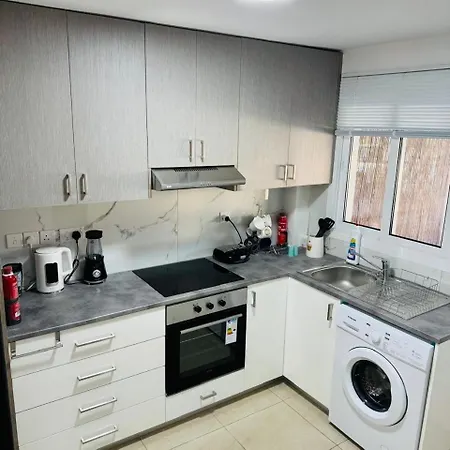 Сasa de vacaciones Blue Horizon Two-storey House Just 400 M From The *