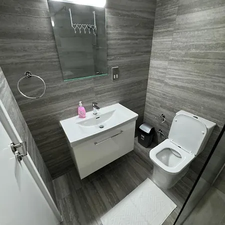 בית נופש Blue Horizon Two-storey House Just 400 M From The פאפוס